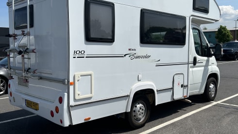 Gladdis – 4 berth Peugeot Elddis Sunseeker 100 from 2010