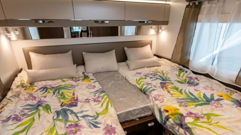 RILex – Brand new (2023) family mobile home for 4 people, luxury Benimar.