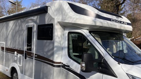 Wayfarer – 5p McLouis semi-integrated from 2025