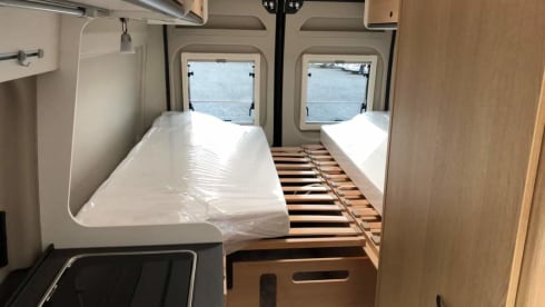 CliffDC – CliffDC - 2pers. Citroen Campervan from 2024
