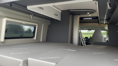 ADRIA Twin 640SLB Supreme AUTOMATIC