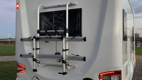 Fantastic 6 Berth Swift Edge 486 Motorhome