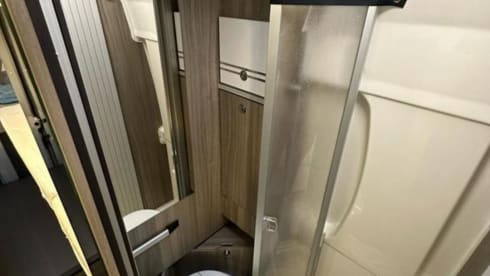 Yvonneke – Fiat: Off Grid-Nespresso-BIP&GO-Bicycle rack-Large refrigerator-LPG tank