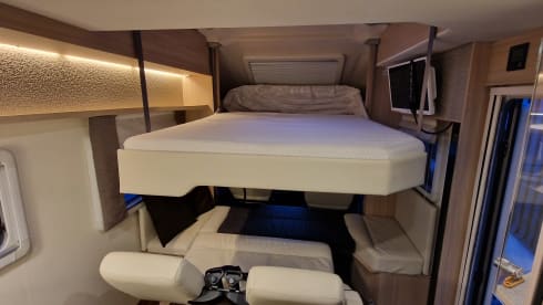zonnige vakantie !! – 4p Bürstner semi-integrated from 2019