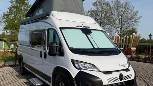 Van Voyage – Gloednieuwe Possl 2Win R met hefdak(2026) compacte luxe met grote badkamer