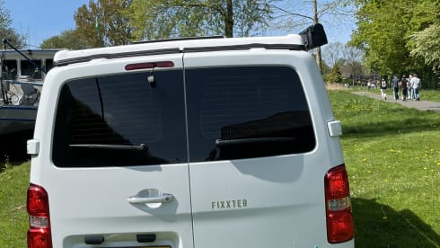 P-458-JD – 4p Fixxter campervan from 2022