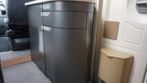 Nice compact 2 person camper with single beds.