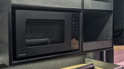 Shrek – Stunning brand new 4 seat 4 berth campervan