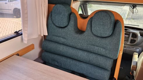 6p Chausson alcove