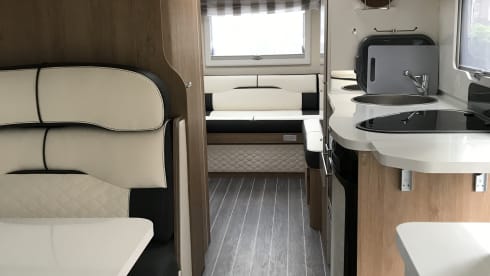 Roller Team-Alkoven mit 6 Schlafplätzen ab 2022