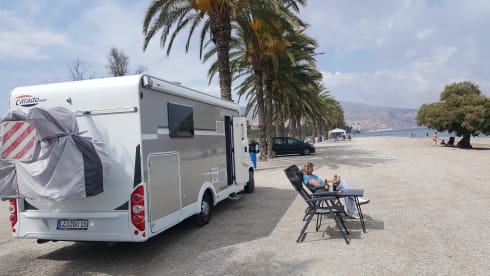 LEOBO – Carado T447