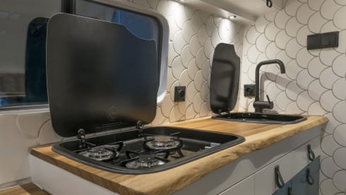 De brilsmurf – 2p Volkswagen bus from 2016/2023