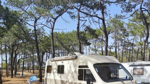 Rent a Campervan Blue CLassics ‘s Le Voyageur