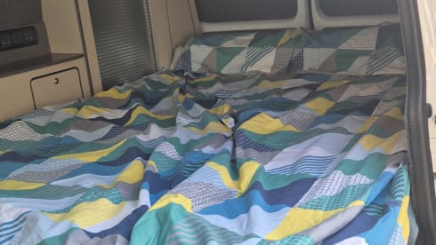 Betty Blu – 2014 - 4 berth Pop Top Volkswagen campervan
