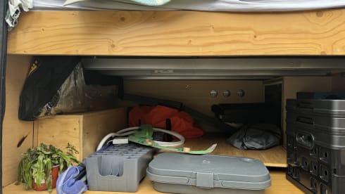 Rendang – Off-Grid Ford Bus Camper - 2p. - for real adventurers