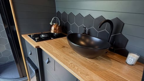 Luna – Bespoke Automatic VW camper 