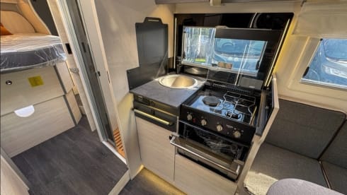 Clifford – Luxury 4 berth Chausson 788 Auto 2025