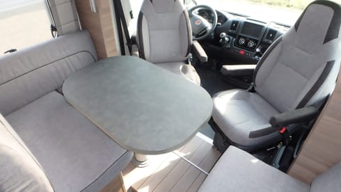 4-köpfige Knaus-Gruppe, teilintegriert seit 2018