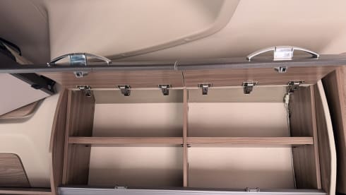 Swift semi-integrale caravan met 6 slaapplaatsen, vanaf 2018.
