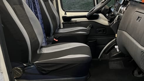 Michele  – 6 REISEPLÄTZE / 6 SCHLAFPLÄTZE 4 immer bereit 