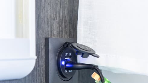 Zefiro – Roller Team-Bus mit 4 Schlafplätzen ab 2023