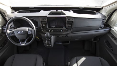 Just GO – Dethleffs Just GO 4-seater semi-integrated camper