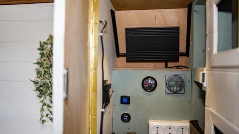 Very complete MB Sprinter 2p off-grid 