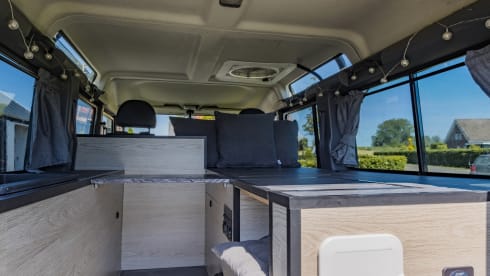 Louver – 2/3p Landrover Defender 110. Complete installation for your comfortable adventure