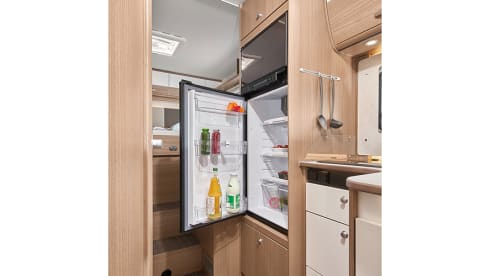 Carado T448 (1) – Ultimate Freedom! Very luxurious camper with length beds and fully equipped