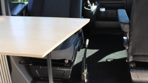 Renault-Bus mit 2 Sitzen aus dem Jahr 2017