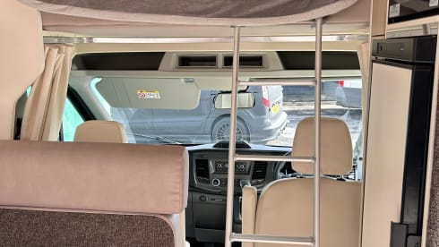 Oscar  – 6 berth Rimor alcove from 2025