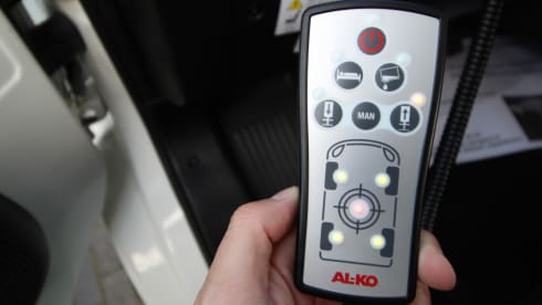 Luxe 4-Persoons Camper – Comfortabel & Zorgeloos Op Avontuur!  – 4p Fiat semi-integrated uit 2019