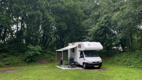 4p Knaus Traveler with 6 belts