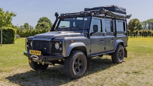 Louver – 2/3p Landrover Defender 110. Complete installation for your comfortable adventure