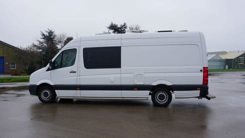 2p Volkswagen bus from 2014