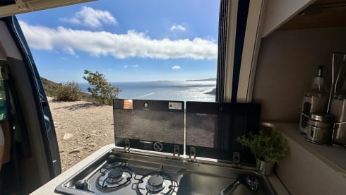 Nuovissimo furgonato Delfin Burstner