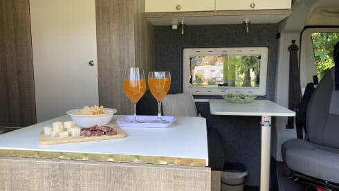2-person Peugeot Boxer Bus Camper