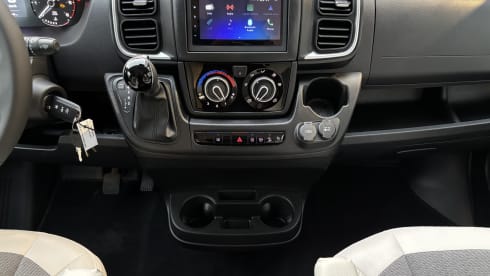 Adria Twin 640 SGX E AUTOMATIC