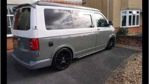 Ivy – Pet friendly VW campervan - MK13 Milton Keynes