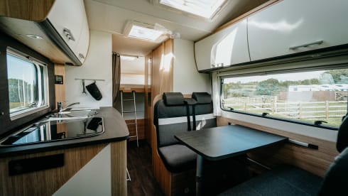 H15 – FIAT SUNLIGHT A68 - 6 bERTH 