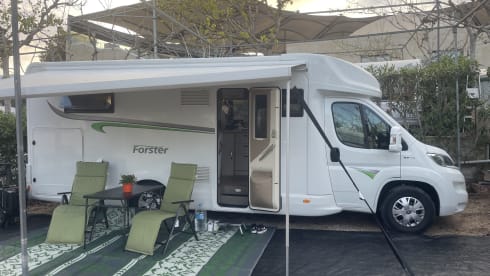 4p Fiat semi-integrated uit 2020