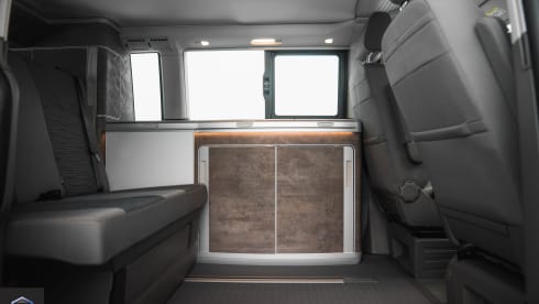 WEEKENDER TWO – 4 berth Volkswagen Campervan - AUTOMATIC