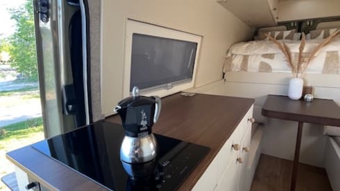 Luxurious and stylish converted Sprinter L4H3 from 2017