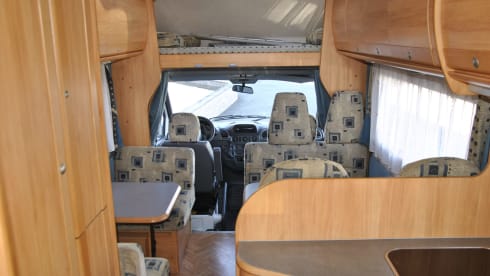 Jesse – Mercedes Adriatic 690