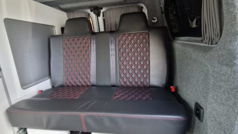 Skye2 – 4 berth campervan with pop top roof