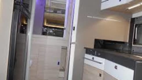 Challenger 4 seats for relaxed travelling