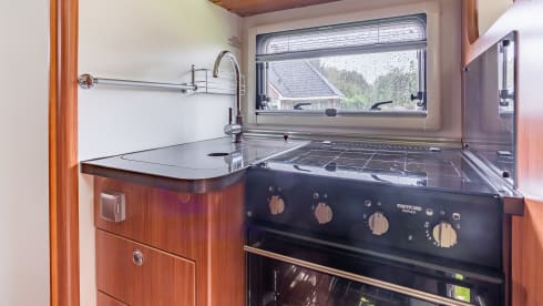 Very luxurious semi-integrated camper with a lot of comfort