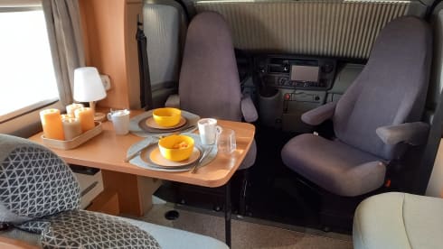 Travel comfortably with our complete Knaus Sun Ti!