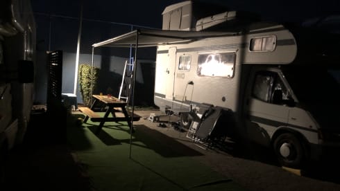 Technisch perfect – 8p Ford bus uit 1997