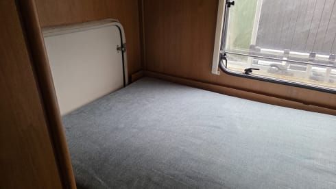 6p Dethleffs alcove uit 2006